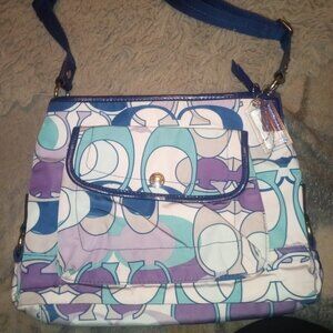 Coach Kyra Daisy Scarf Nylon Signature Crossbody Bag Purse F18839 Purple Blue